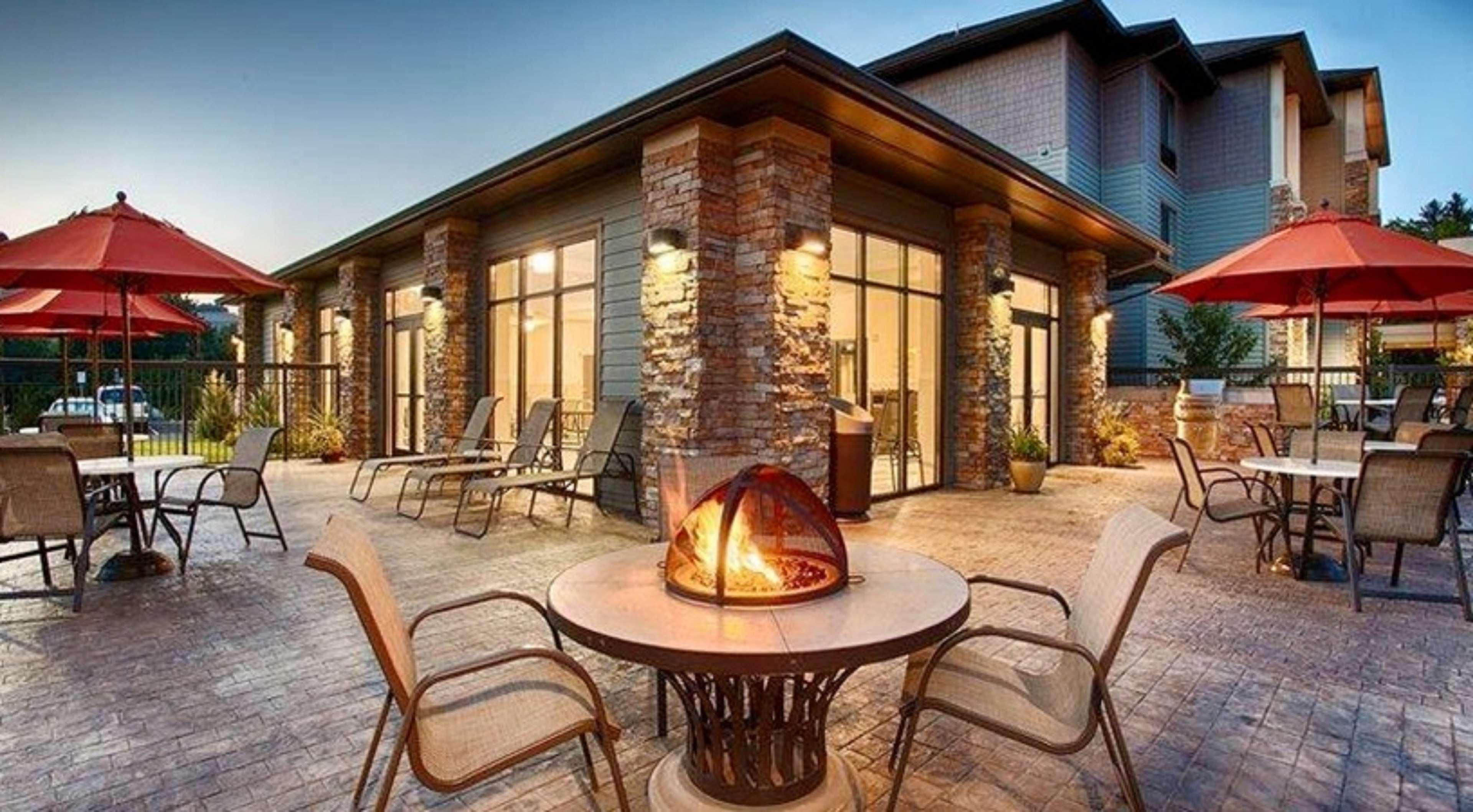 Best Western Plus Dayton Экстерьер фото